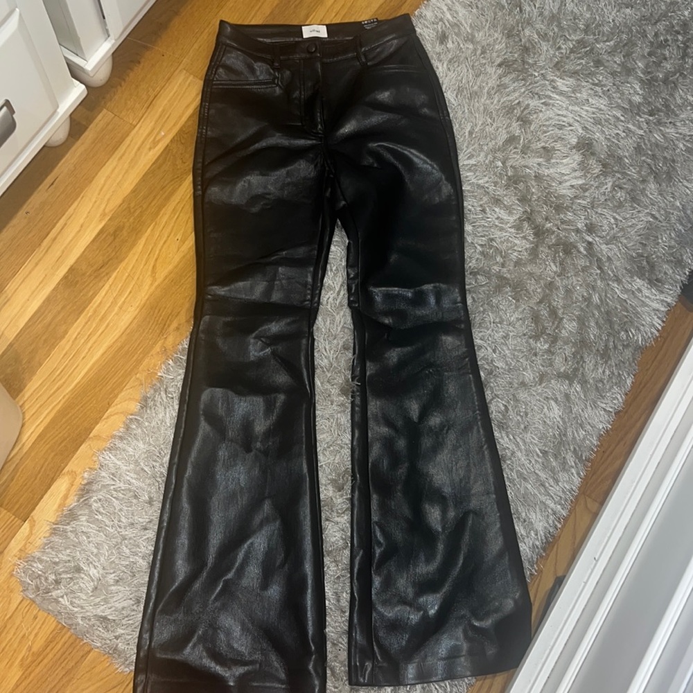 ARITIZA WILFRED SIZE 0 FLARE LEATHER PANTS